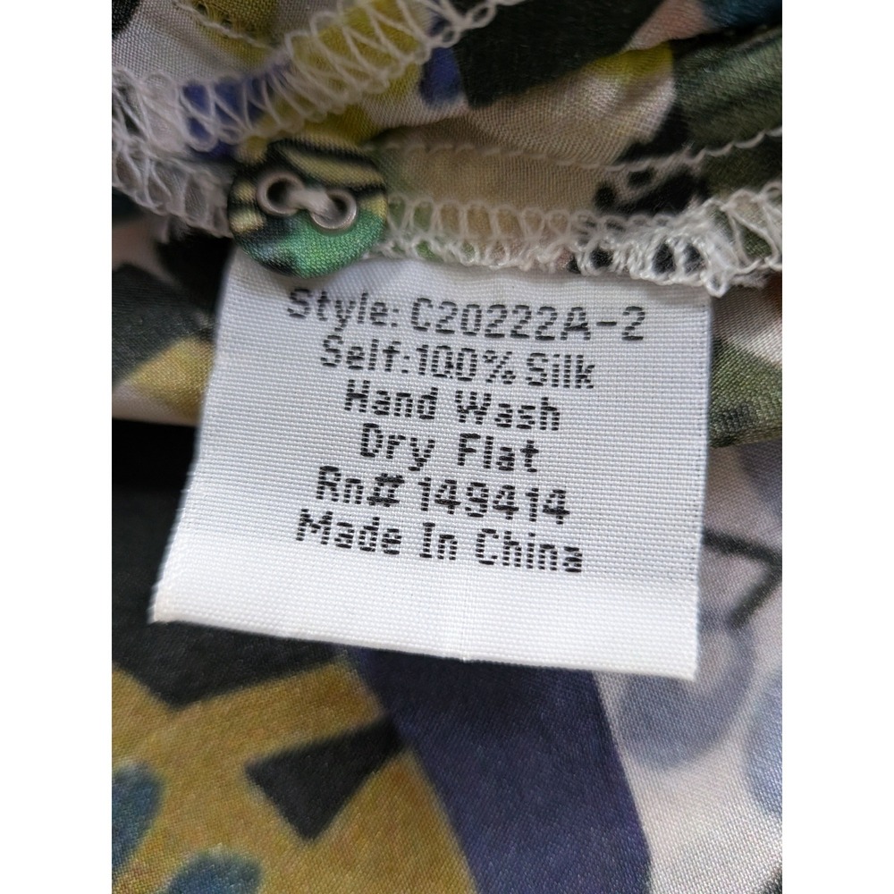 Johnny Was Womens XS Silk Patchwork Floral Sleeveless Button Front Tunic - Picture 7 of 7